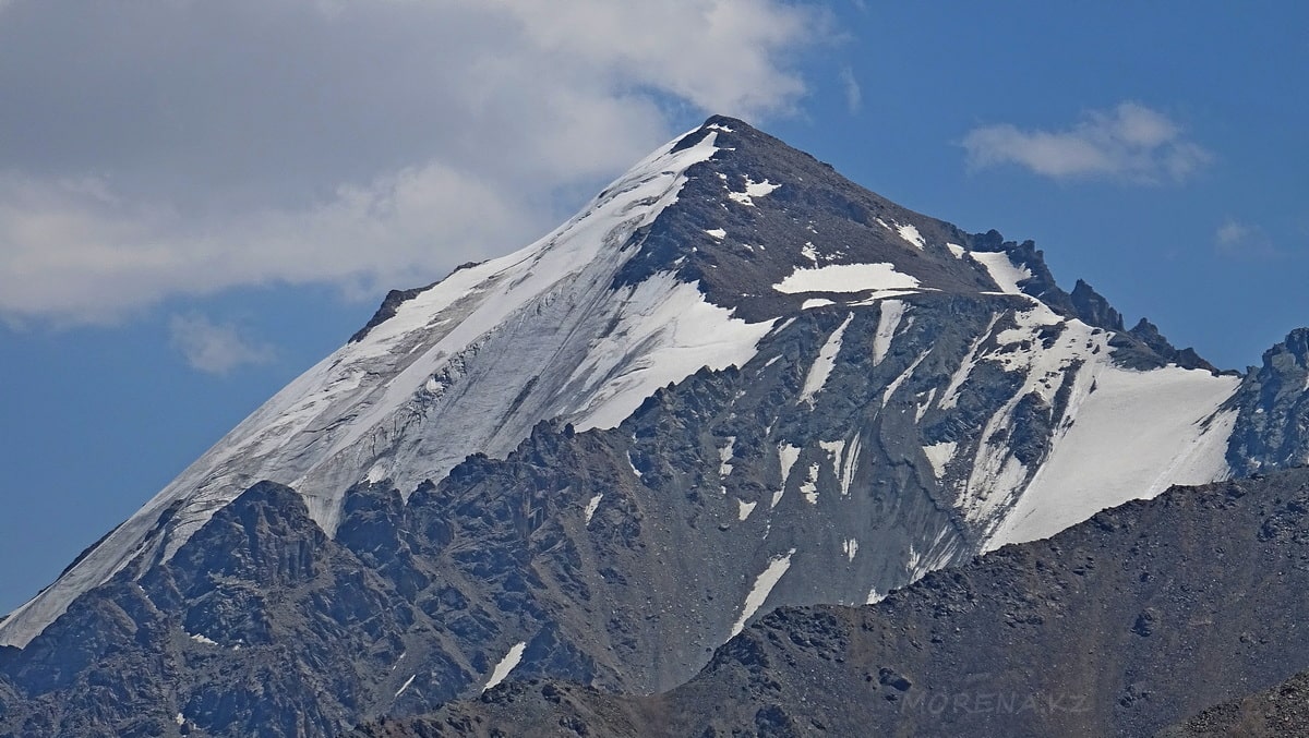 пик озерный