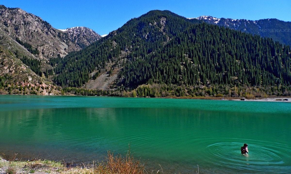 Озеро Есик Казахстан