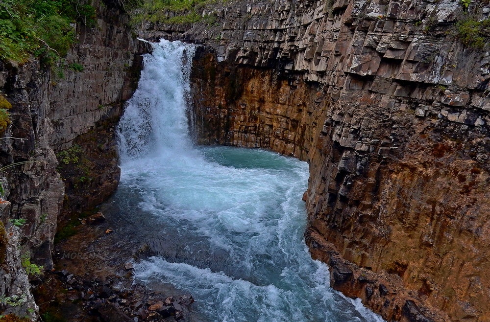 водопад текес